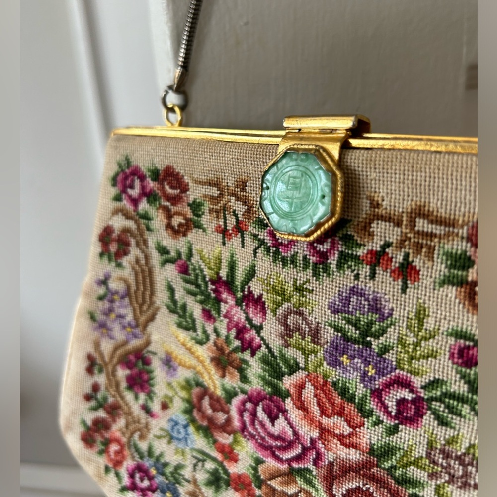 Antique Vintage Needlepoint Tapestry Evening Purse Handbag w/ etched Jade Clasp